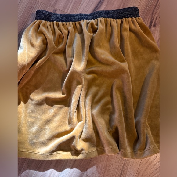 TEA Gold Velvet Skirt - Picture 2 of 6
